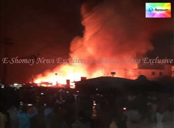 কালিয়াকৈর বাজারে ভয়াবহ অগ্নিকান্ডটার,জ্বলছে শত দোকান