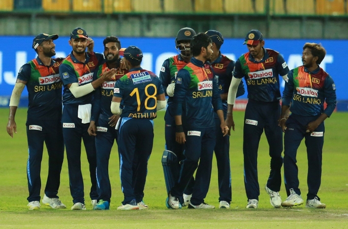 আয়ারল্যান্ডকে গুঁড়িয়ে দিয়ে সুপার টুয়েলভে  শ্রীলঙ্কা