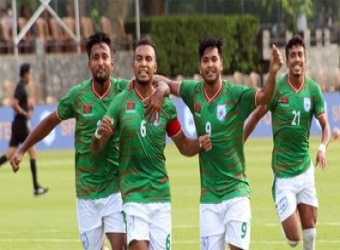 দীর্ঘ ১৮ বছর পর জয়ের স্বাদ পেল বাংলাদেশ
