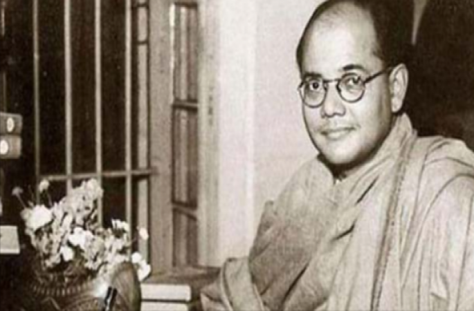 নেতাজি জীবিত না মৃত আদালত জানতে চাইলেন 
