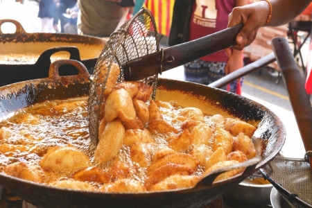 সন্ধ্যার পর যেসব খাবার ভুলেও খাবেন না