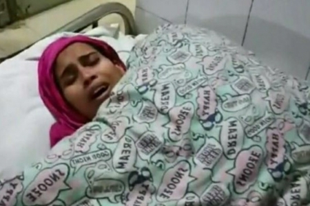 বড়াইগ্রামে কনকনে শীতে পানিতে ফেলে গৃহবধূ নির্যাতন 
