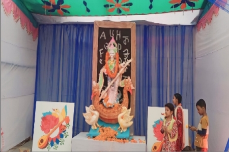 সোহরাওয়ার্দী কলেজে সরস্বতী পূজা উদযাপন সম্পন্ন।
