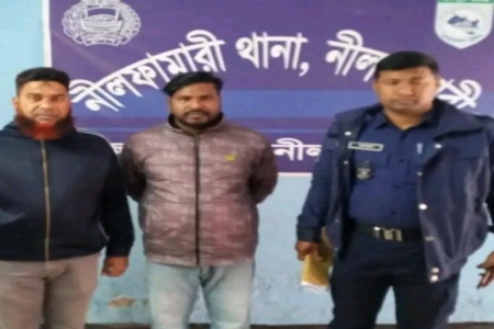 গাড়িচাপার পর টেনে হেঁচড়ে নিতে বাচ্চা প্রসব, আটক চালক। 