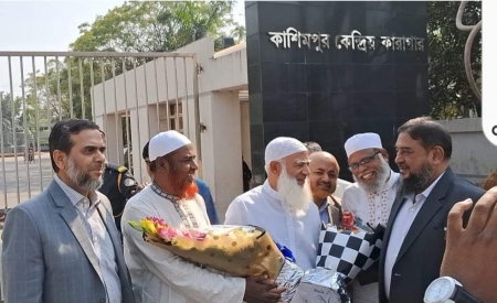 দীর্ঘ ১৪ মাস পর মুক্তি পেলেন জামায়াতের কেন্দ্রীয় আমির ডা. শফিকুর রহমান।
