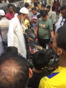 সাটুরিয়া গোলড়া রোডে মোটরসাইকেল দুর্ঘটনা