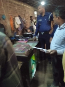 পীরগঞ্জে ভ্রাম্যমাণ আদালতের অভিযানে আব্দুল্লাহ ব্রেড এন্ড কনফেশনারী৫০হাজার টাকা জরিমানা