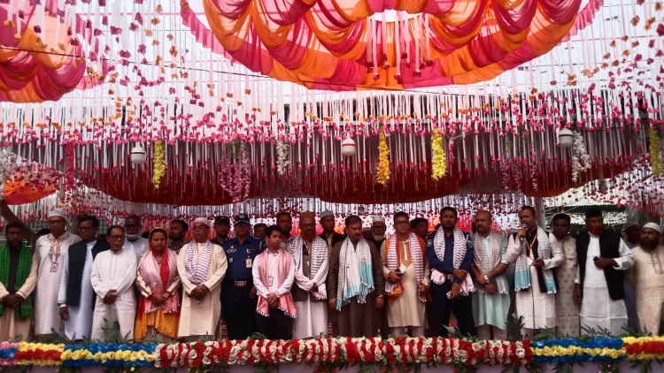 তাড়াশে হযরত শাহ্ শরীফ জিন্দানীর ৩দিন ব্যাপী ওরশ শরীফের শুভ উদ্বোধন