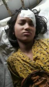 সম্পত্তির জেরে ১২ বছরের মেয়ে সুরাহা আক্তার কে কুপিয়ে জখম করেছে প্রতিবেশী 