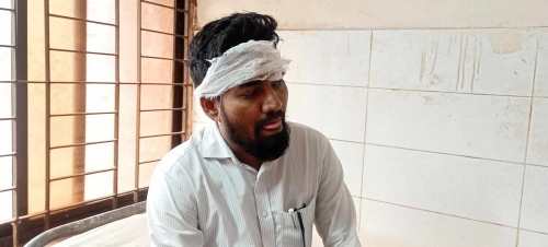 রাণীশংকৈলে ইউপি সচিবের মাথা ফাটালেন চেয়ারম্যান
