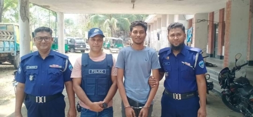 কাপ্তাই থানা পুলিশ এর অভিযানে চট্টগ্রামের খুলশি হতে গ্রেফতারি পরোয়ানাভুক্ত আসামি আটক 