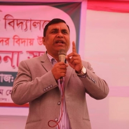 দোয়া চেয়েছেন পরপর তিনবারের নির্বাচিত ইউপি চেয়ারম্যান  কামরুজ্জামান মানিক সরদার।  