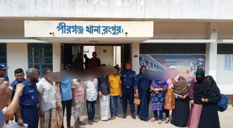 পীরগনজ অসামাজিক কার্যকলাপে চলাকালীন সময় ৫নারী সহ আটক ১২জন