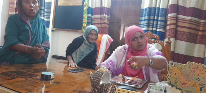 পীরগনজ উপজেলা ৩নং বড় দরগাহ ইউনিয়ন । চাল বিতরণ  নানা রকম অনিয়ম