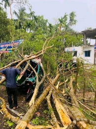 কালবৈশাখী ঘূর্ণিঝড়ে লণ্ডভণ্ড পিরোজপুর : নিহত -১
