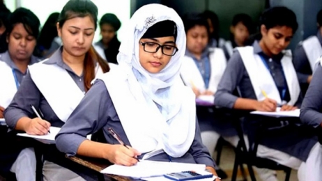 এইচএসসির টেস্ট পরীক্ষার নামে অতিরিক্ত ফি নিলে ব্যবস্থা নেবে কতৃপক্ষ