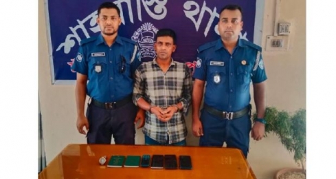 শাহরাস্তিতে আন্ত:জেলা চোর আটক