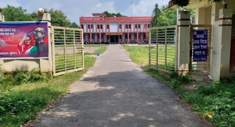 সখিপুরের জনসাধারণ উপজেলা চায়।  