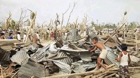 মানিকগঞ্জের সাটুরিয়ায়  আজকের ২৬ এপ্রিল এই দিনে ভয়াবহ টর্নেডোর আঘাতে সহস্রাধিক লোক প্রাণ হারায়। 