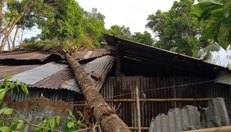 রাজস্থলীতে কালবৈশাখী ঝড়ে ঘর-বাড়ি লণ্ডভণ্ড