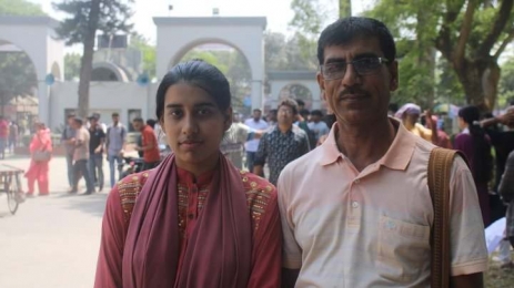 বাবার স্বপ্ন মেয়ে পড়বে ইবির আইন বিভাগে