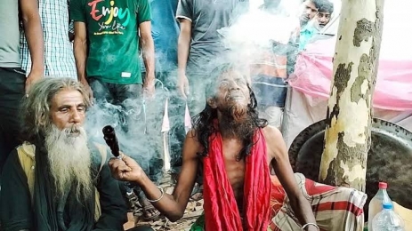বগুড়ার সাধু-সন্ন্যাসী মেলায় চলছে রমরমা মাদক ব্যবসা 