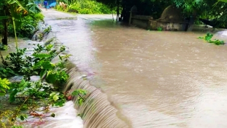 জোয়ারের পানিতে বরগুনার নিম্নাঞ্চল  প্লাবিত 