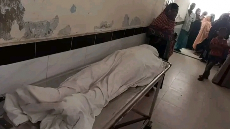 বানারীপাড়ায় পরকীয়া প্রেমিকের সঙ্গে মায়ের চলে যাওয়ায় ৭ম শ্রেনীর ছাত্রীর অভিমানে আত্মহত্যা। 