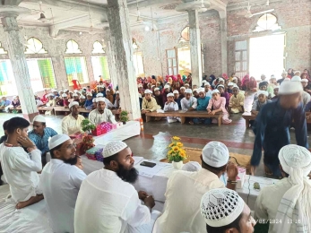 নোয়াখালী জেলার হাতিয়া উপজেলায় নিঝুমদ্বীপ ইউনিয়নে হিফজুল কোরআন প্রতিযোগিতা অনুষ্ঠিত 