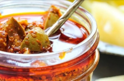 আমের আচারে তেল খাওয়া যাবে কী?