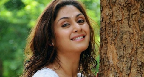 মেকআপ ছাড়া সুন্দর দেখানোর উপায়