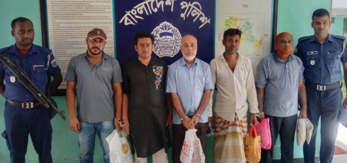 পাবনায় বিএনপি-জামায়াতের নেতাকর্মীরা ঘরছাড়া, গ্রেপ্তার ১৯১    Copied from: https://www.rtvonline.com/country/283960