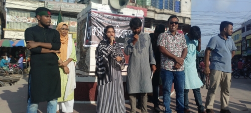 চৌগাছায় স্বাধীনতা ভাস্কার্য মোড়ে 