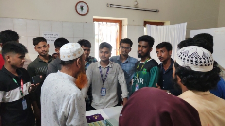 হাসপাতালেও ছাত্রদের মনিটরিং,এ যেনো এতিম মুমূর্ষু একটি হাসপাতালের আদর্শ চিত্র।