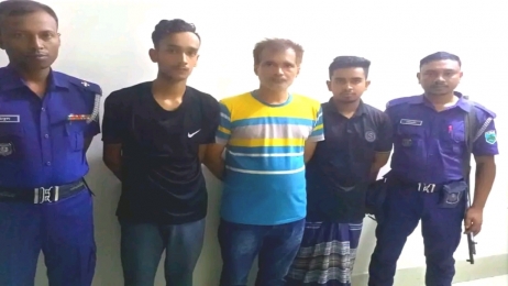 বগুড়ায় চাঁদাবাজির সময় ৩ যুবলীগকর্মী আটক