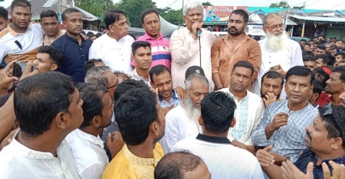রক্তে অর্জিত স্বাধীনতা নস্যাৎ করতে চায় আওয়ামী লীগ 