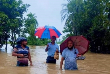 দুর্ভোগ চরমে ফেনীর পরশুরামে বন্যায় ৭০ গ্রাম প্লাবিত