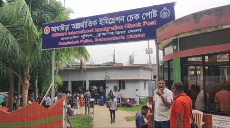ভারতীয় গোয়েন্দা সংস্থার লোক সন্দেহে আখাওয়াড়ায় এক যুবককে গ্রেফতার করেছে পুলিশ