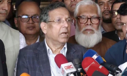 আমরা কোটা আন্দোলনকে সমর্থন করেছি এবং আদালতের কাছে ন্যায়বিচার দাবি করি।