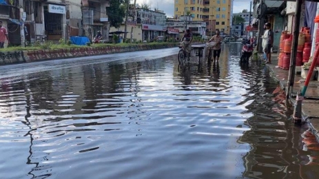 খাল দখল ও গভীরতার অভাবে নামছে না বন্যার পানি, ভোগান্তিতে মানুষ