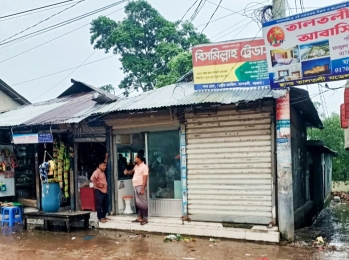 তালতলীতে ব্যবসা প্রতিষ্ঠানে ১০ লক্ষাধিক টাকার মালামাল লুট 