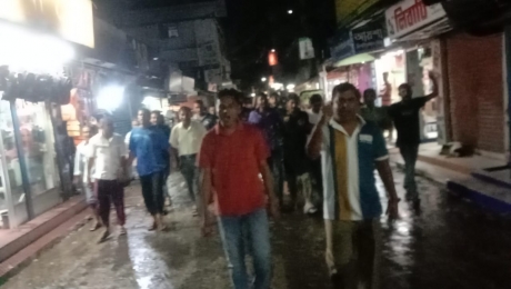 স্বেচ্ছাসেবক দলের সভাপতি  জিলানীর গাড়ী বহরে হামলার প্রতিবাদে ঝালকাঠিতে আজাদ খান'র নেতৃত্বে বিক্ষোভ মিছিল।