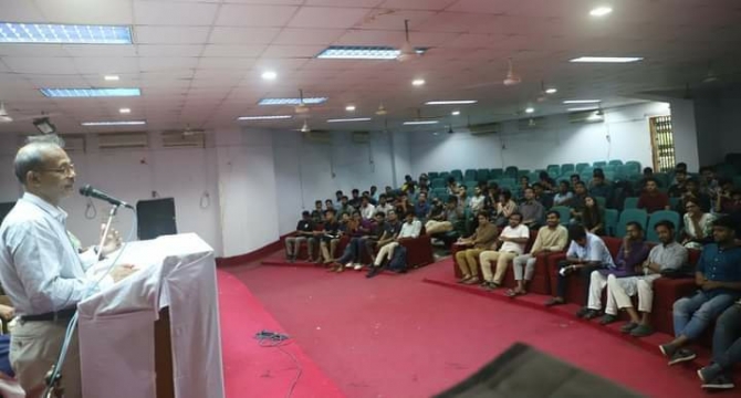 জবির মানোন্নয়ন পরীক্ষায় সর্বোচ্চ ফল ‘বি প্লাস’, শিক্ষার্থীদের ক্ষোভ