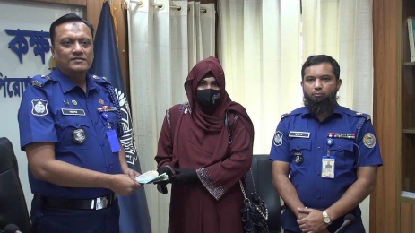 প্রতারনা করে আত্মসতের টাকা উদ্ধার করে দিলেন পিরোজপুরের পুলিশ সুপার। 