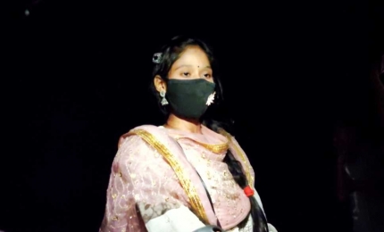 বৃষ্টির দিনে মিঠুর বাড়িতে বর্ষার অনশন 