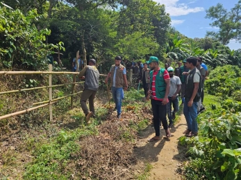 মিরসরাইয়ে আ’লীগ নেতার দখলে থাকা   রিজার্ভ ফরেস্টের দেড় একর বনভূমি উদ্ধার