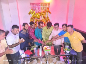 নাচোল প্রেসক্লাবের সভাপতি মোঃঅলিউল হক ডলারের জন্মদিন উদযাপন।