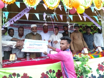 নাচোলে মিনি ফুটবল টূর্ণামেন্টের ফাইনাল খেলা অনুষ্ঠিত। 