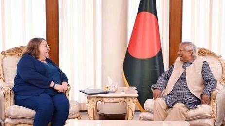 ড. ইউনূসের সঙ্গে সাক্ষাৎ করেন হেলেন লাফেভ 