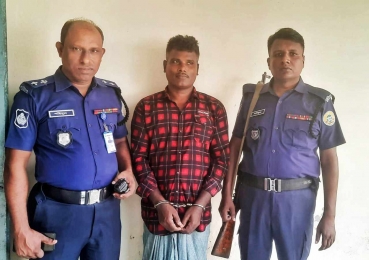 নলছিটিতে ডাকাতি মামলার আসামি গ্রেফতার। 